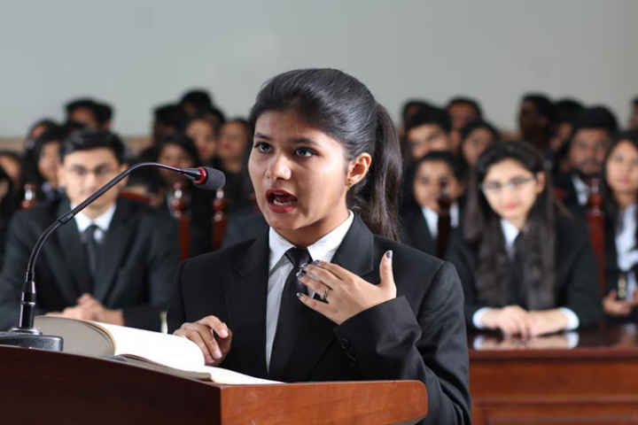 Amity University, Gurgaon Moot Court of Amity University Gurgaon